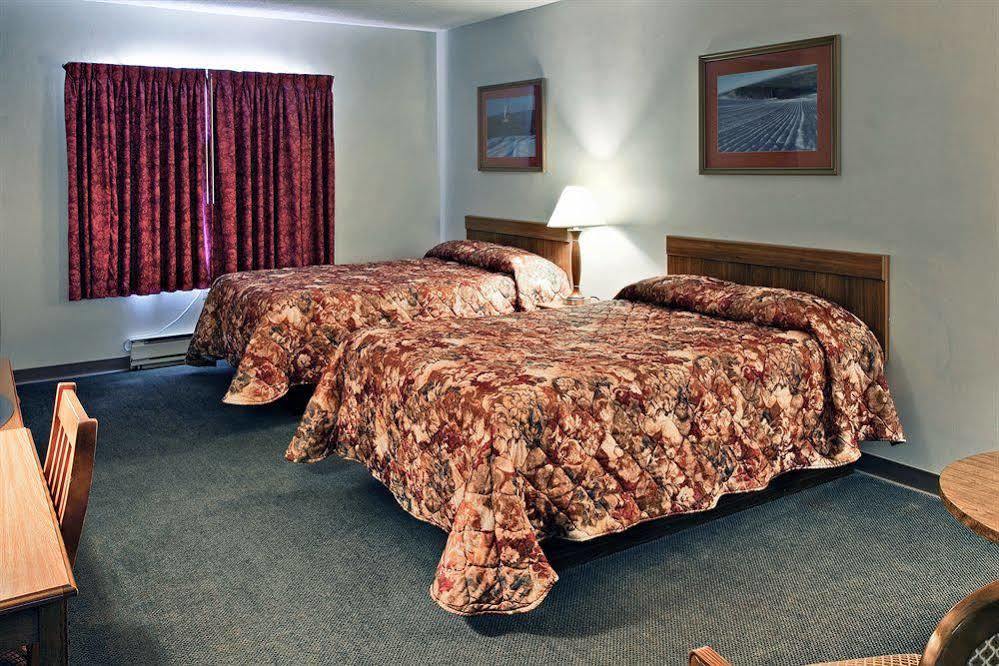 Caberfae Peaks Ski & Golf Resort Harrietta Exterior photo